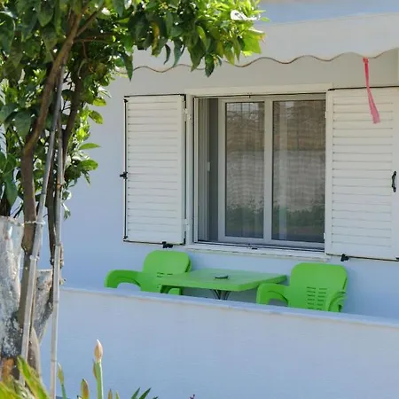 Gentian Oruci Apartment