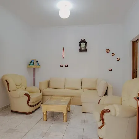 Gentian Oruci Apartment