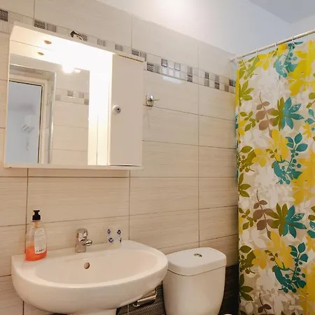 Gentian Oruci Apartment *