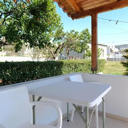 Apartment Gentian Oruci Ksamil