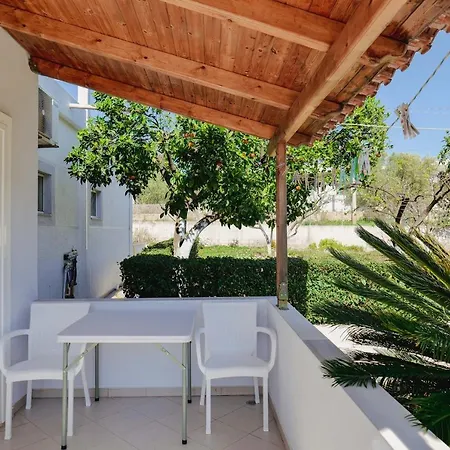 Apartman Gentian Oruci